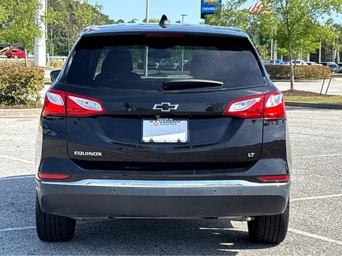 Used 2021 Chevrolet Equinox LT image 18