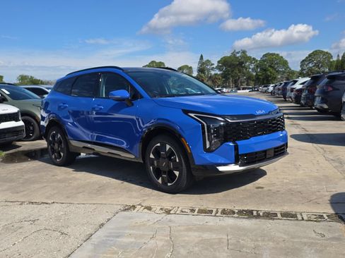 New 2026 Kia Sportage SX AWD/4WD image 2