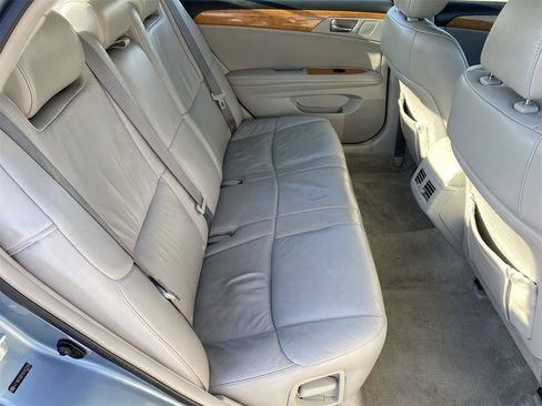 Used 2006 Toyota Avalon XLS image 11
