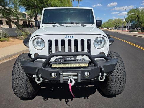 Used 2015 Jeep Wrangler Unlimited Sport w/ Connectivity Group AWD/4WD image 14