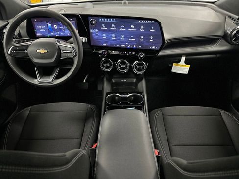 New 2026 Chevrolet Blazer EV LT image 3