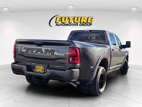 Used 2025 RAM 3500 Limited image 4