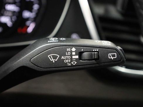 Used 2023 Audi Q5 2.0T Premium w/ Convenience Package image 27