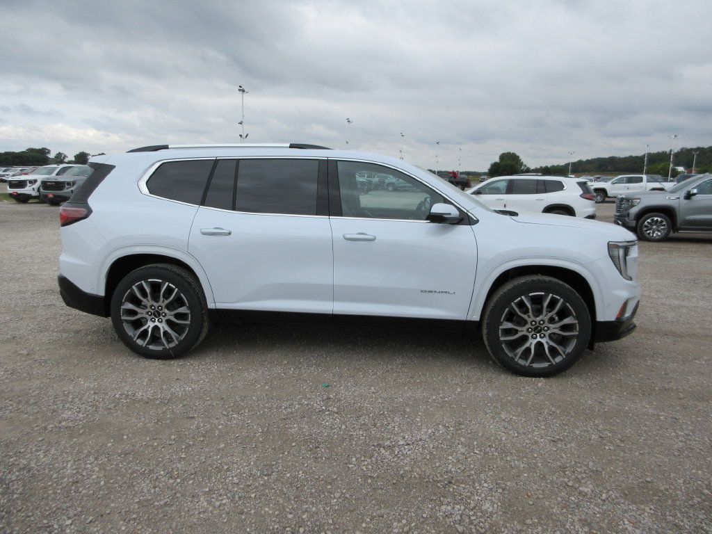 New 2027 GMC Acadia Denali Ultimate AWD/4WD image 3