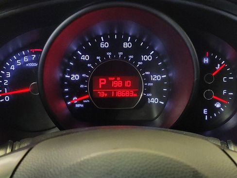 Used 2014 Kia Soul + FWD image 23