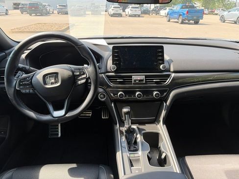 Used 2018 Honda Accord Sport image 6
