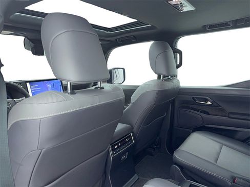 Used 2025 Lexus GX 550 image 43