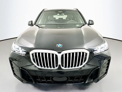 New 2026 BMW X5 sDrive40i image 2