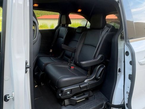 Used 2025 Honda Odyssey Sport-L image 14