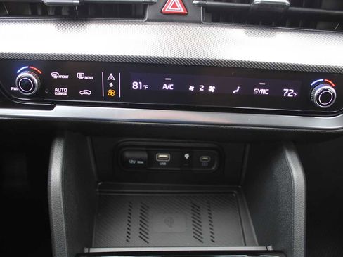 New 2026 Kia Sportage SX image 42