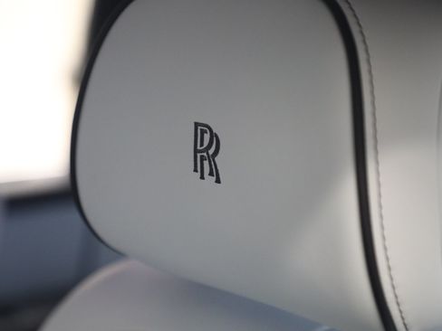 Certified 2025 Rolls-Royce Cullinan AWD/4WD image 34