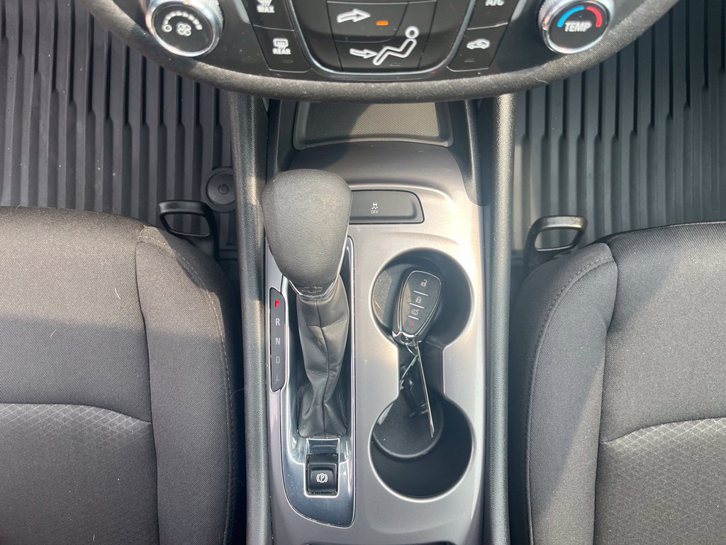 Used 2023 Chevrolet Malibu LS FWD image 21