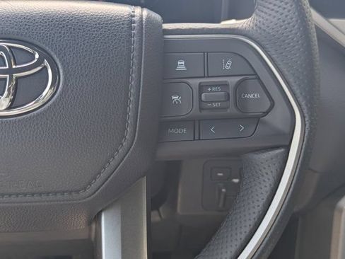 Used 2025 Toyota Tundra Limited AWD/4WD image 22