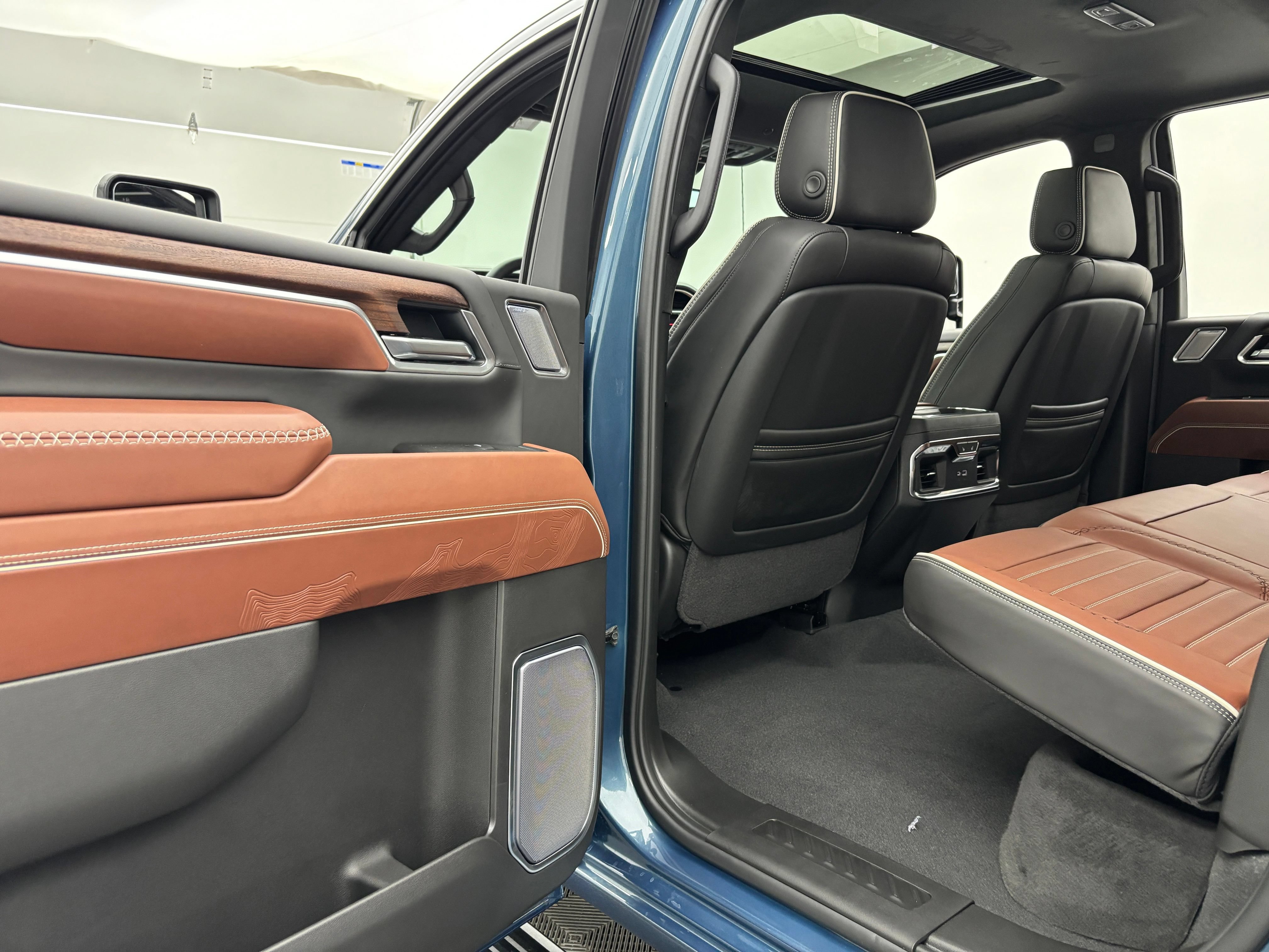 New 2026 GMC Sierra 2500 Denali Ultimate AWD/4WD image 45