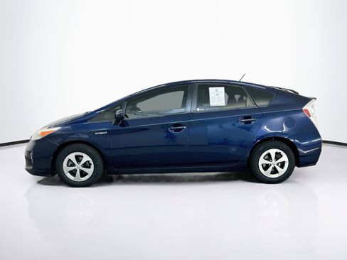 Used 2013 Toyota Prius Two FWD image 4