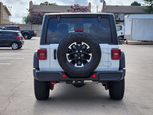 Used 2026 Jeep Wrangler Unlimited Rubicon AWD/4WD image 13