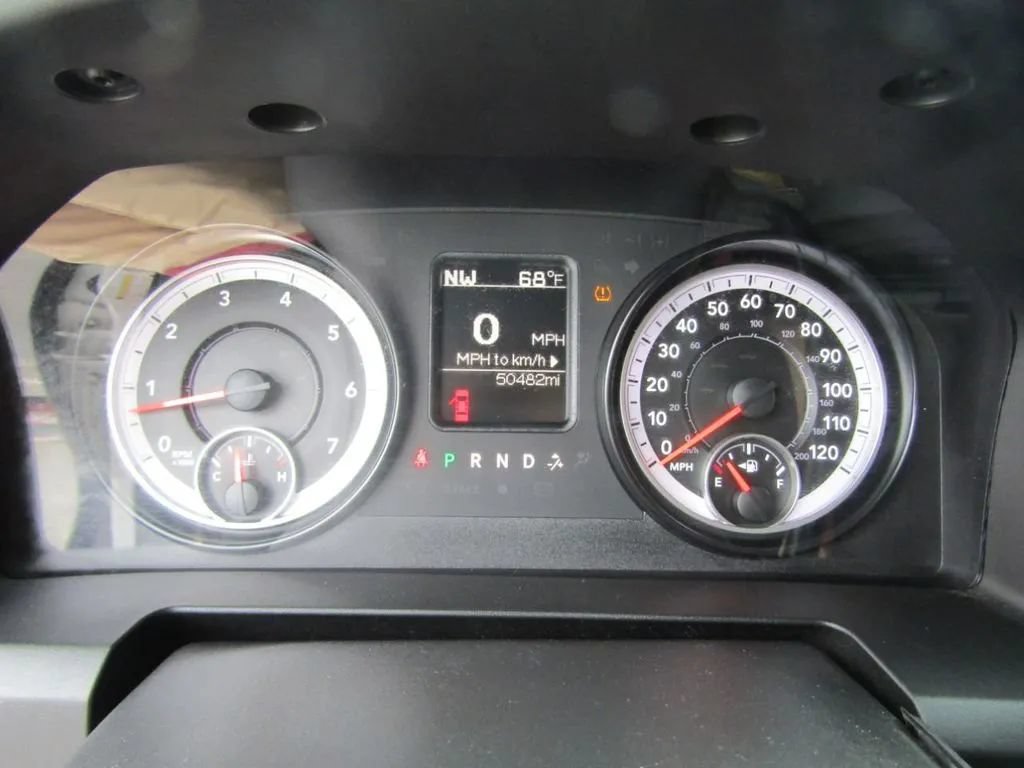 Used 2015 RAM 2500 SLT AWD/4WD image 17