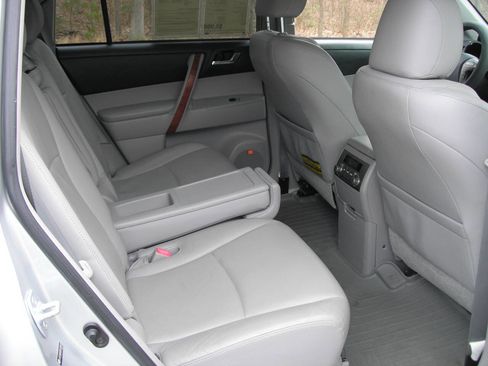 Used 2009 Toyota Highlander Limited image 7