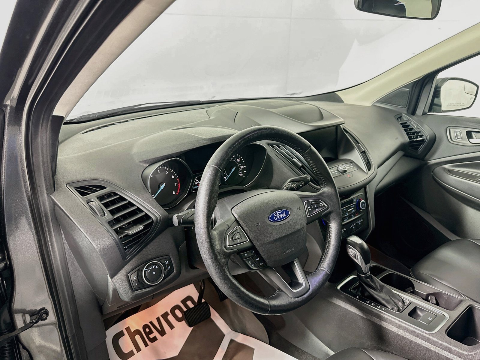Used 2019 Ford Escape SEL AWD/4WD image 9