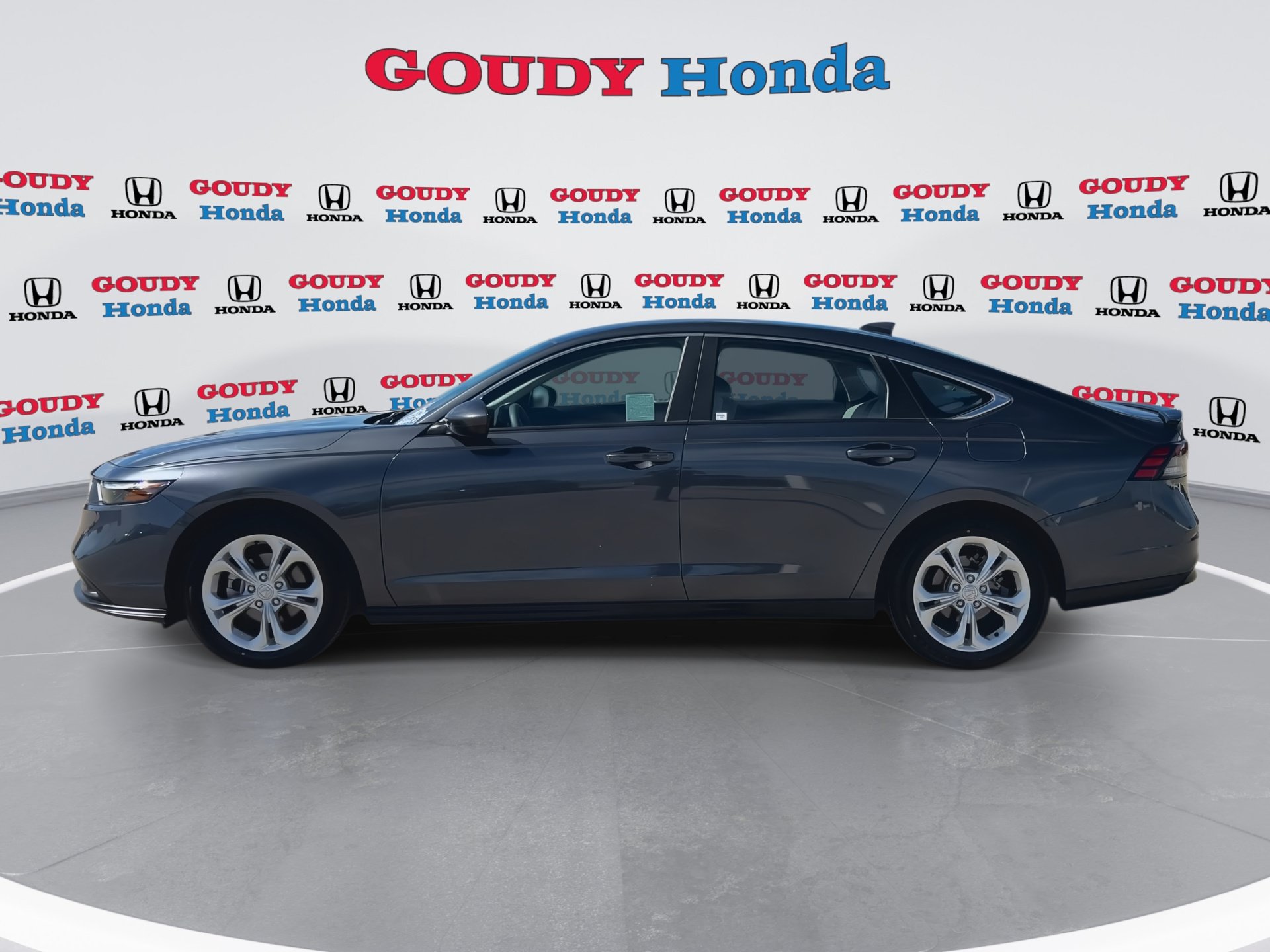 Certified 2023 Honda Accord LX image 5