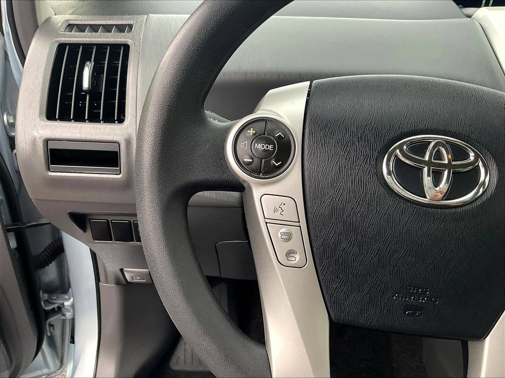 Used 2013 Toyota Prius V Three FWD image 11