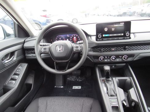 Used 2024 Honda Accord LX image 10