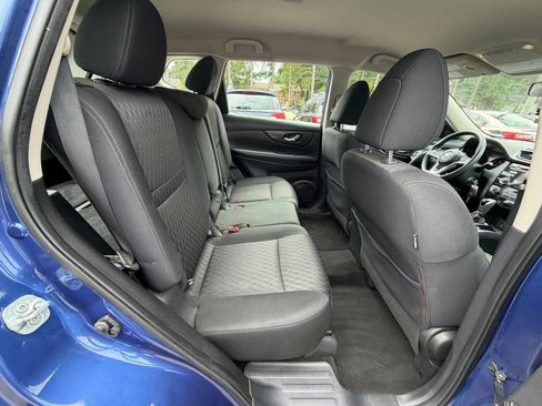 Used 2017 Nissan Rogue S FWD image 18