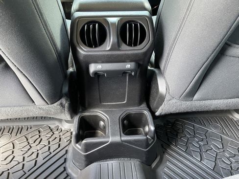 Used 2020 Jeep Gladiator Sport AWD/4WD image 37