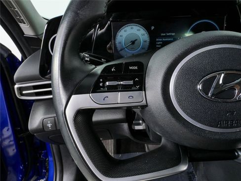 Used 2021 Hyundai Elantra SEL w/ Convenience Package FWD image 9