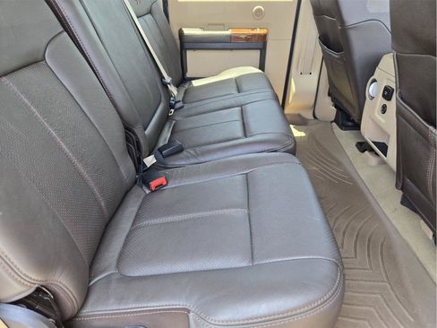 Used 2016 Ford F250 King Ranch w/ FX4 Off-Road Package AWD/4WD image 31
