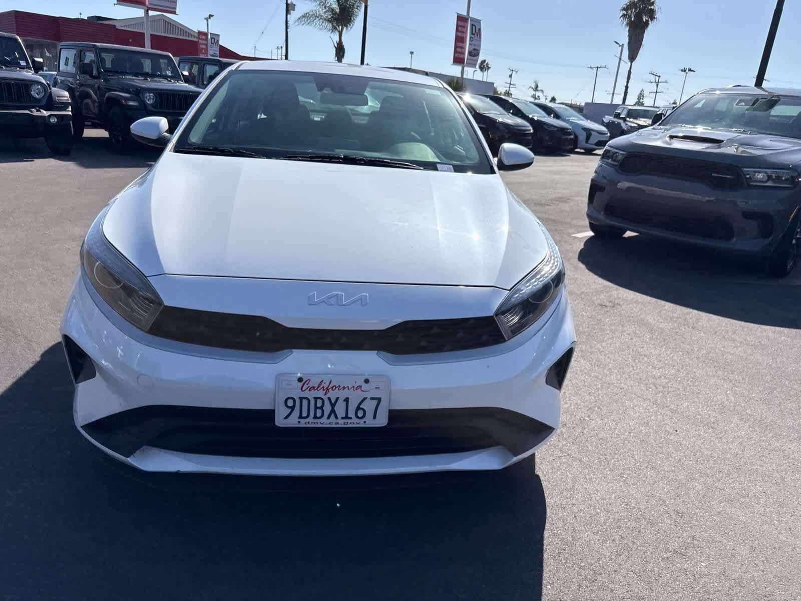 Used 2023 Kia Forte LXS FWD image 4