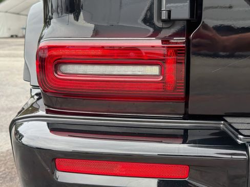 Used 2025 Mercedes-Benz G 550 image 10