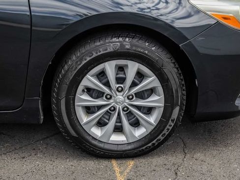 Used 2015 Toyota Camry LE FWD image 7