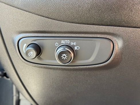 Used 2023 Chevrolet Equinox LT w/ Driver Convenience Package FWD image 26