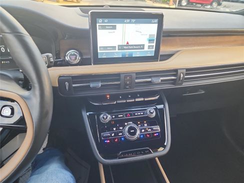 Used 2022 Lincoln Corsair Reserve w/ Equipment Group 201A image 34