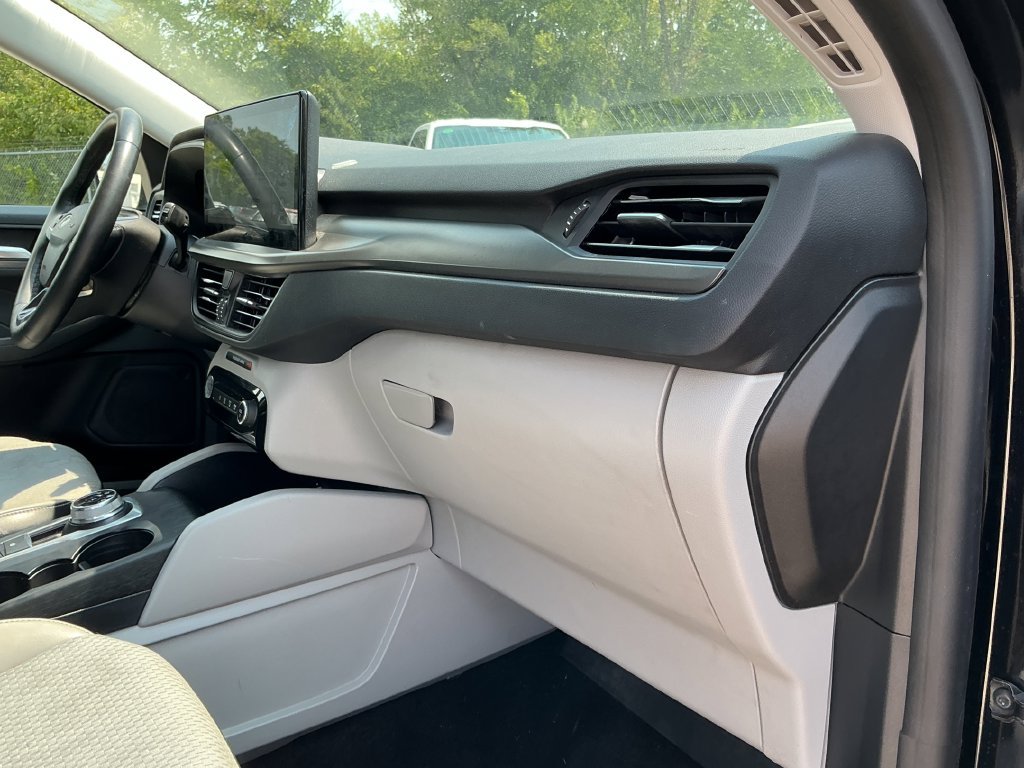 Certified 2023 Ford Escape SE FWD image 30
