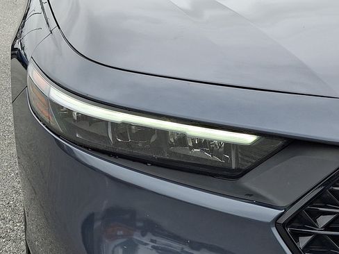 Used 2024 Honda Accord EX image 9