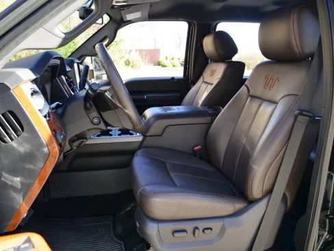 Used 2016 Ford F450 King Ranch w/ King Ranch w/Chrome Package image 3