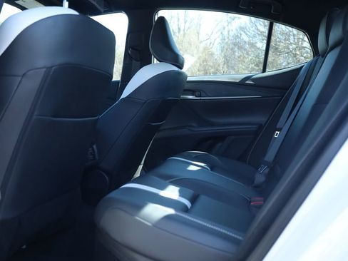 Used 2025 Toyota Camry SE image 33