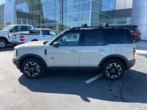 Used 2024 Ford Bronco Sport Outer Banks w/ Tech Package AWD/4WD image 12