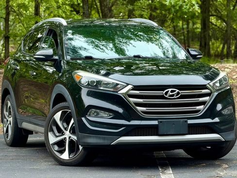 Used 2017 Hyundai Tucson Limited AWD/4WD image 2