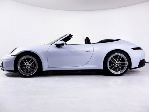 New 2026 Porsche 911 Carrera image 2