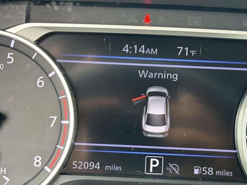 Used 2025 Nissan Sentra SV image 30