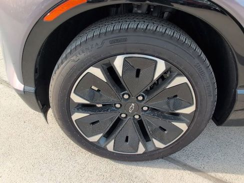 New 2025 Chevrolet Blazer EV RS image 3