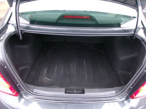 Used 2018 Chevrolet Sonic LT w/ RS Package image 11