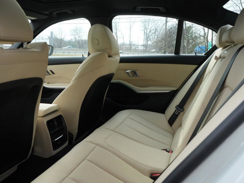 New 2025 BMW 330i xDrive Sedan w/ Premium Package image 7