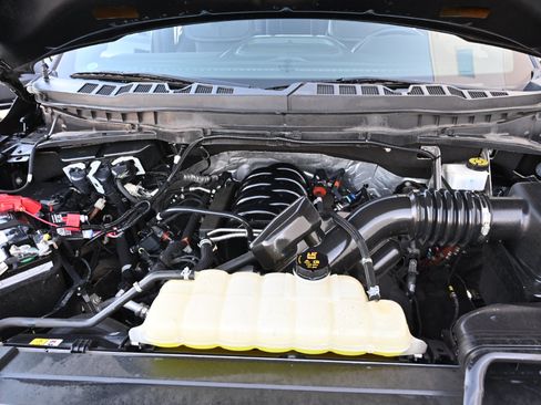 Used 2022 Ford F150 Platinum w/ FX4 Off-Road Package AWD/4WD image 72