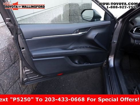 Certified 2023 Toyota Camry SE image 17