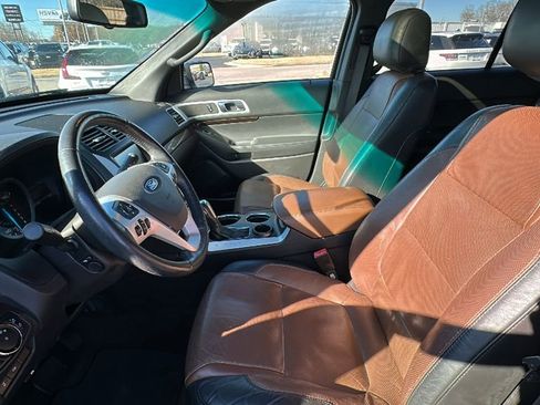 Used 2014 Ford Explorer Limited w/ Equipment Group 301A image 9