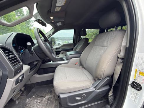Used 2019 Ford F250 XLT w/ XLT Premium Package AWD/4WD image 2